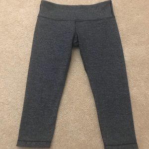 Lululemon crops